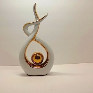 Norrclp Abstract Figurine